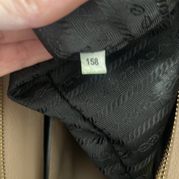 Prada Vitello phenix cammeo leather stripe strap bucket bag crossbody purse 🤎 - Picture 12 of 16